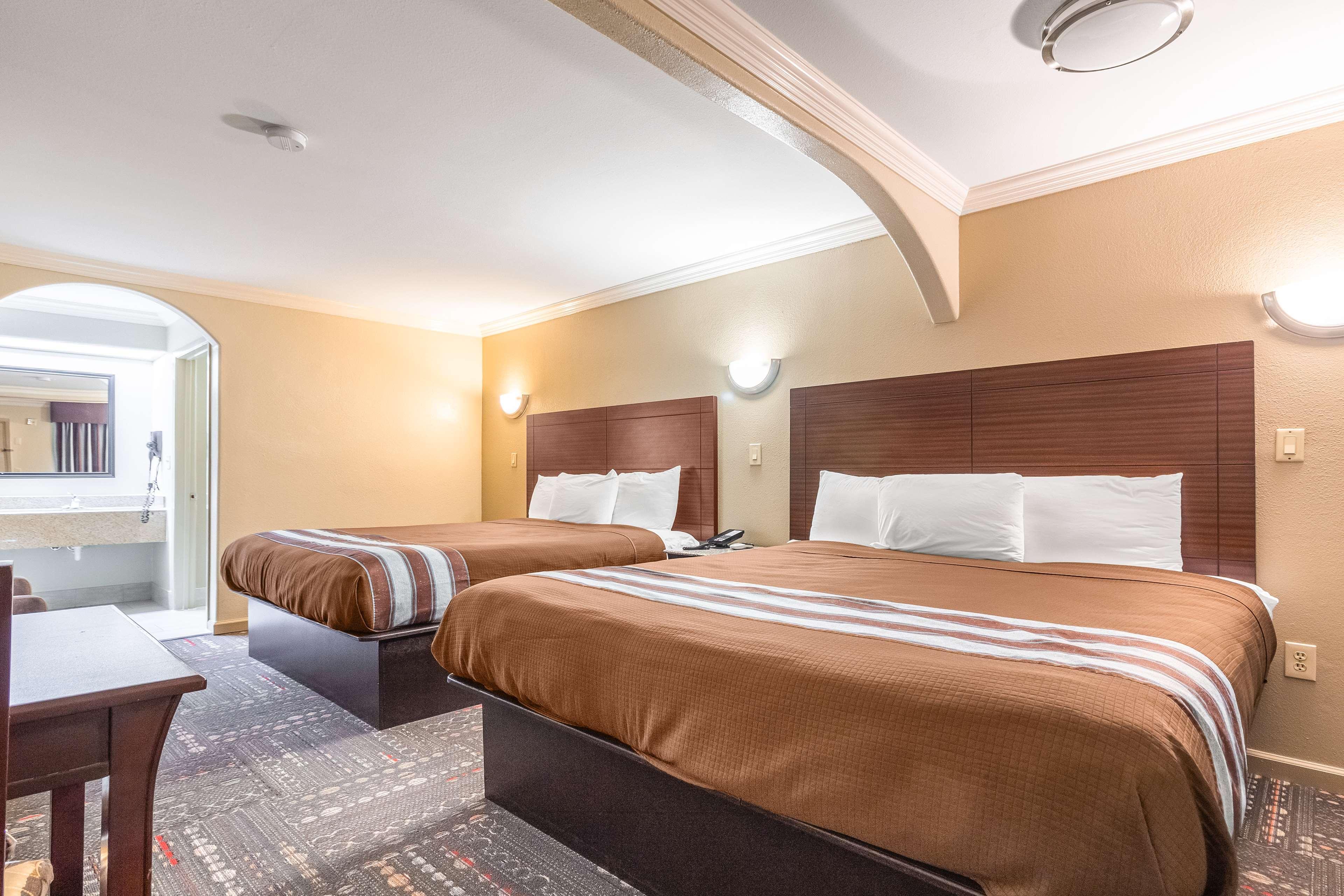 Hotel Dan Inn Uberaba & Convencoes By Nacional Inn Exteriör bild