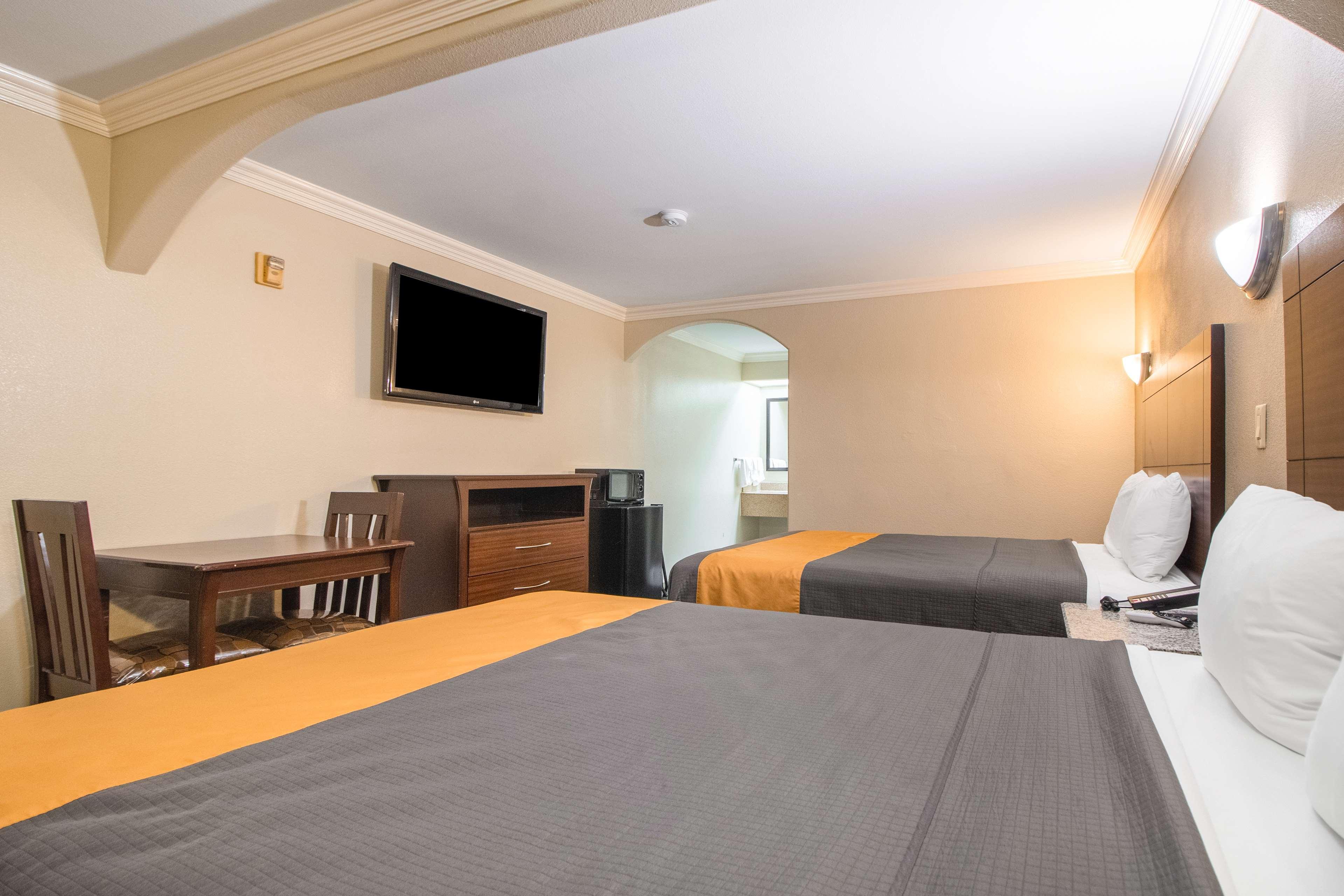 Hotel Dan Inn Uberaba & Convencoes By Nacional Inn Exteriör bild