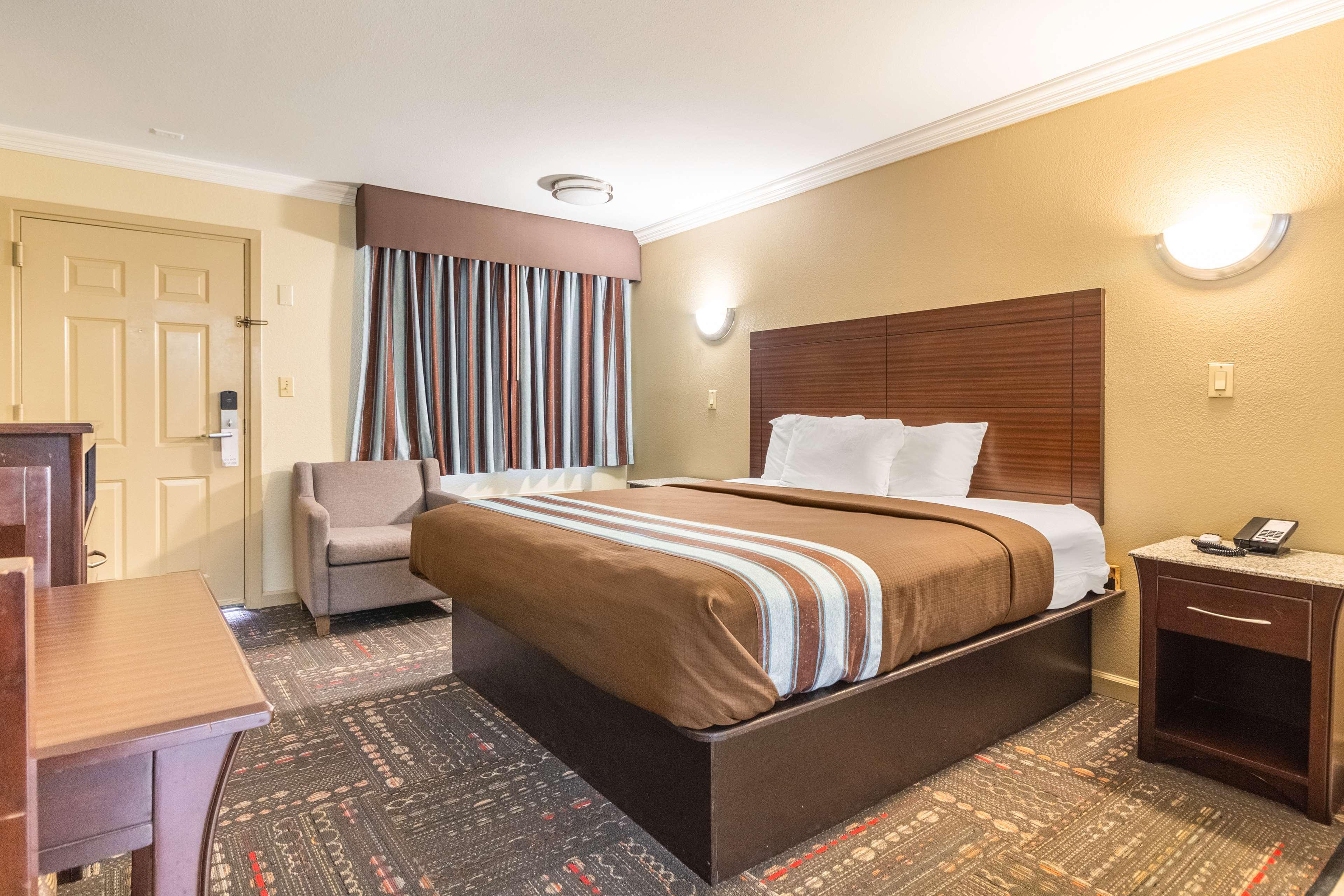 Hotel Dan Inn Uberaba & Convencoes By Nacional Inn Exteriör bild