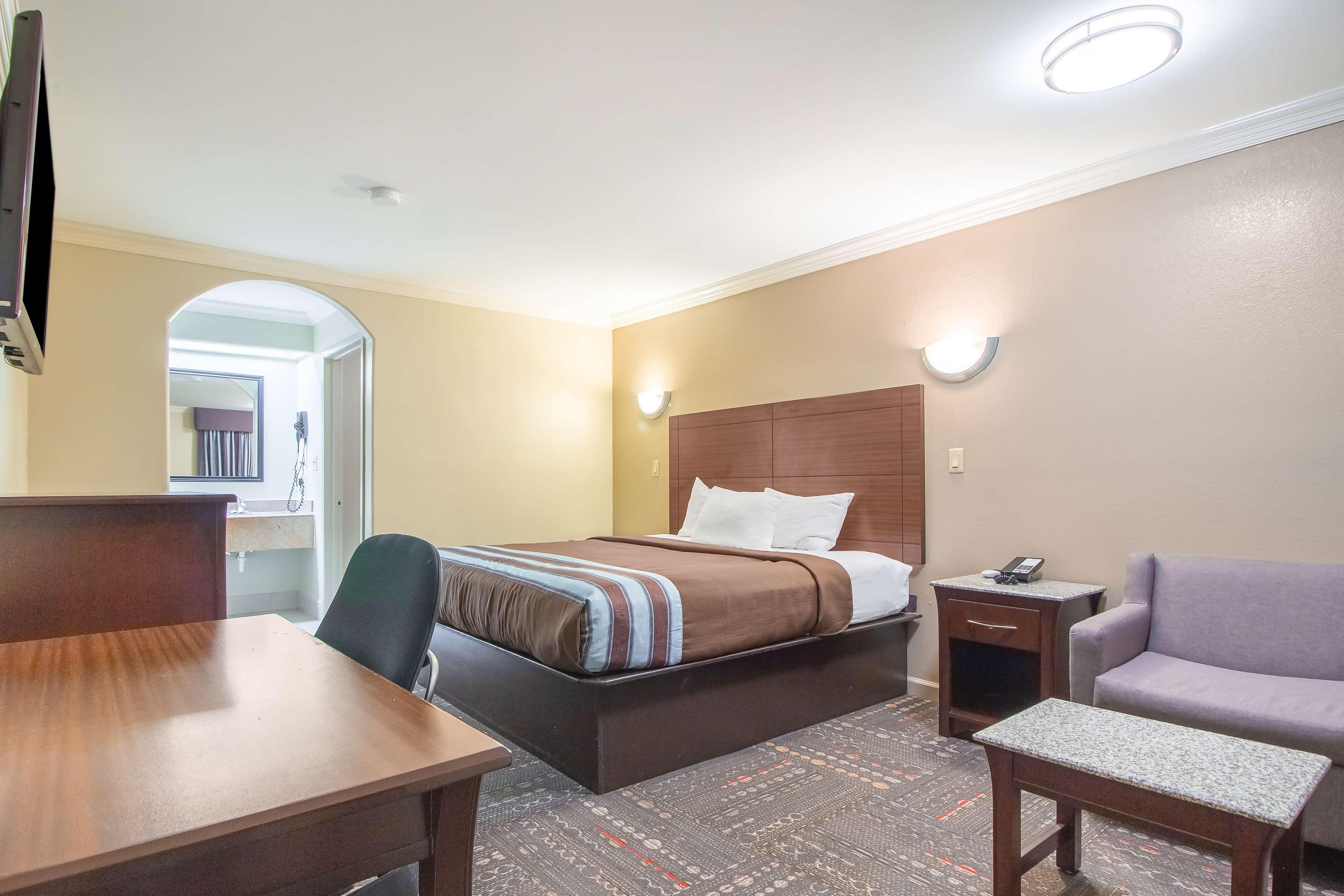 Hotel Dan Inn Uberaba & Convencoes By Nacional Inn Exteriör bild