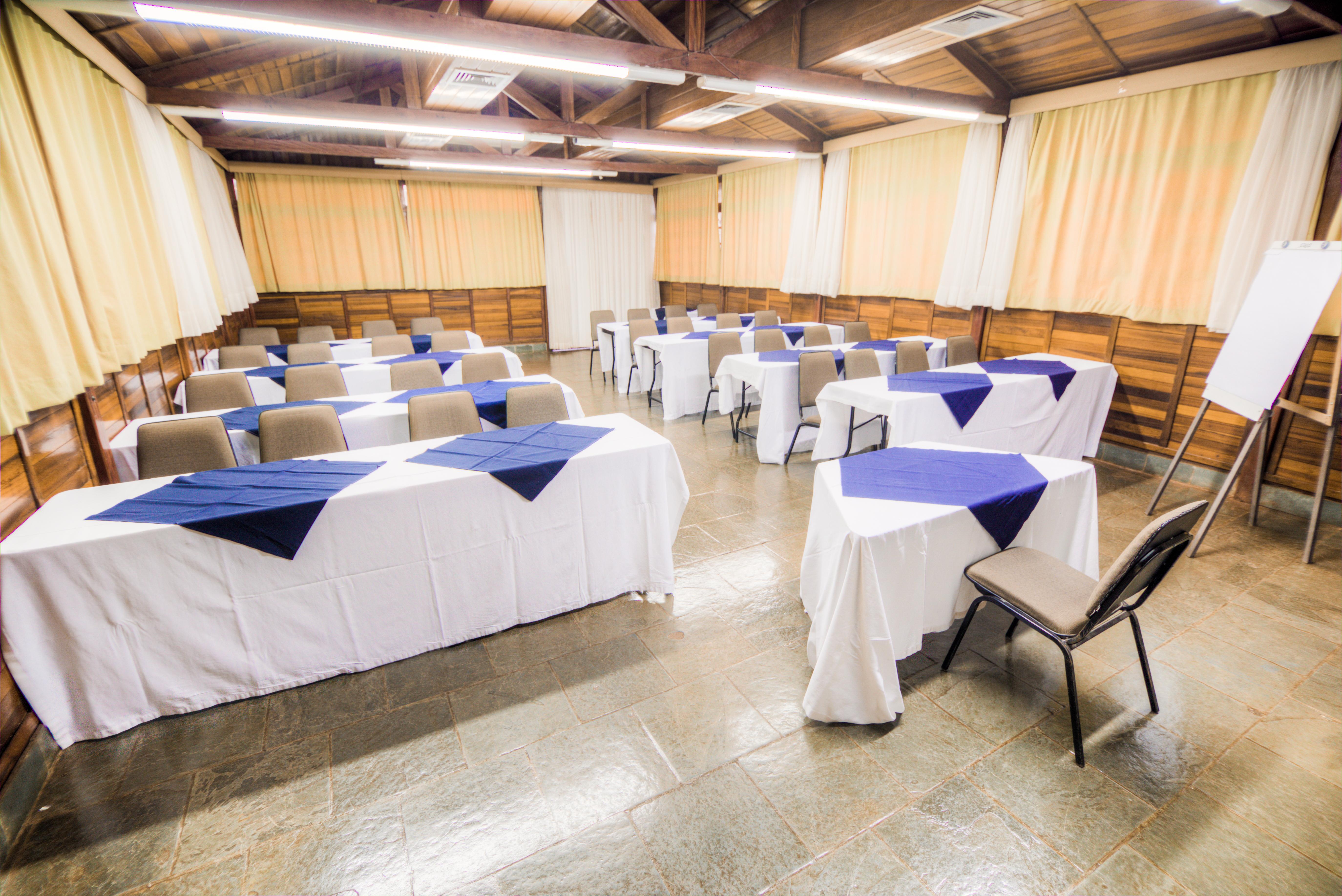 Hotel Dan Inn Uberaba & Convencoes By Nacional Inn Exteriör bild